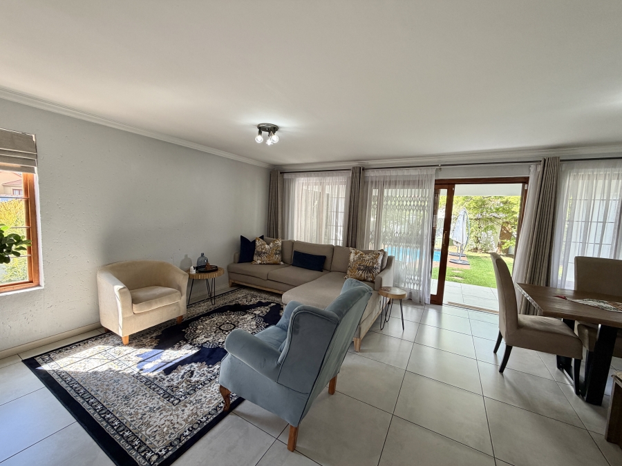 3 Bedroom Property for Sale in Barbeque Downs Gauteng