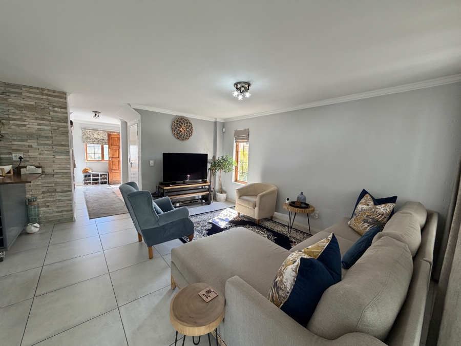 3 Bedroom Property for Sale in Barbeque Downs Gauteng