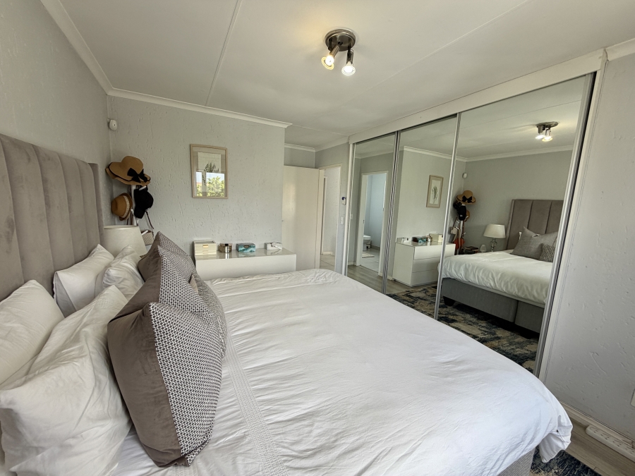 3 Bedroom Property for Sale in Barbeque Downs Gauteng