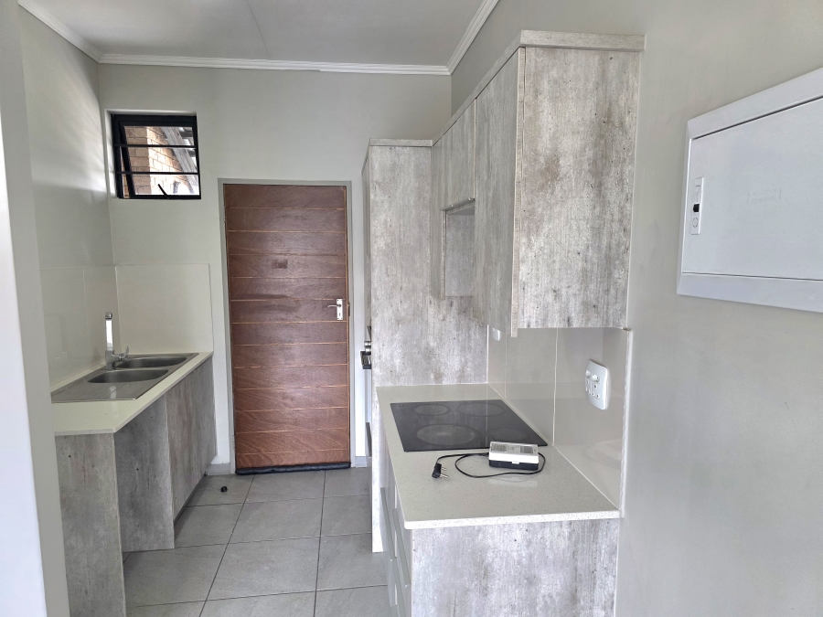 2 Bedroom Property for Sale in Amberfield Gauteng