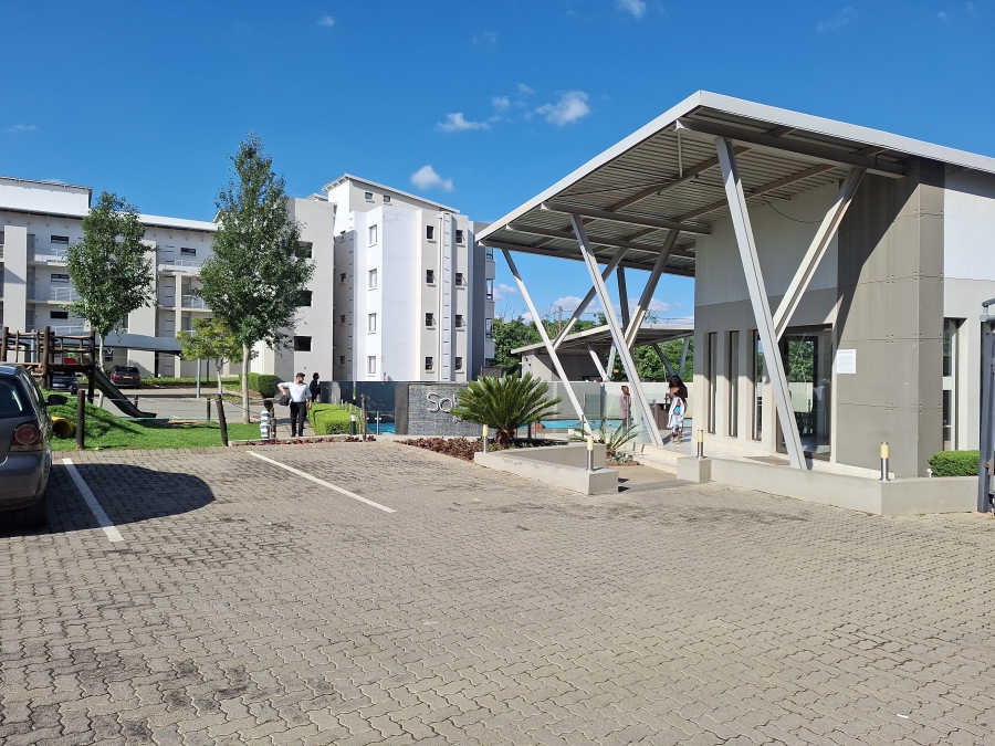 2 Bedroom Property for Sale in Broadacres Gauteng