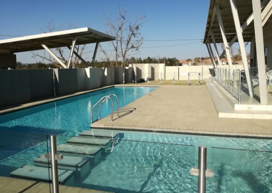 2 Bedroom Property for Sale in Broadacres Gauteng