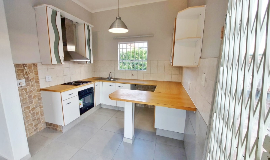 To Let 2 Bedroom Property for Rent in Halfway Gardens Gauteng