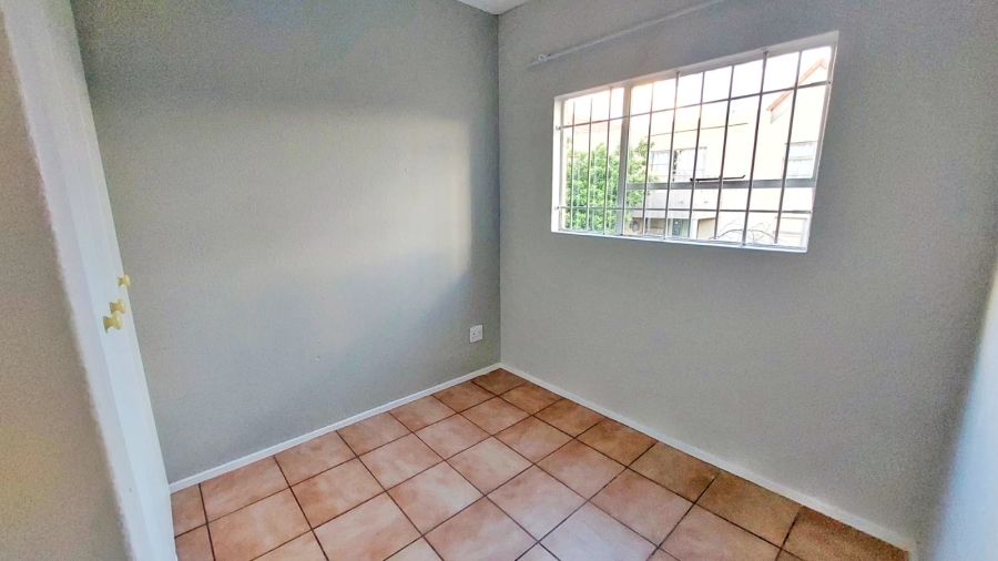 To Let 2 Bedroom Property for Rent in Halfway Gardens Gauteng