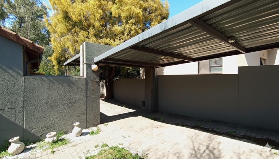 2 Bedroom Property for Sale in North Riding Gauteng