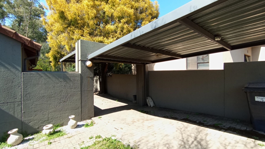 2 Bedroom Property for Sale in North Riding Gauteng