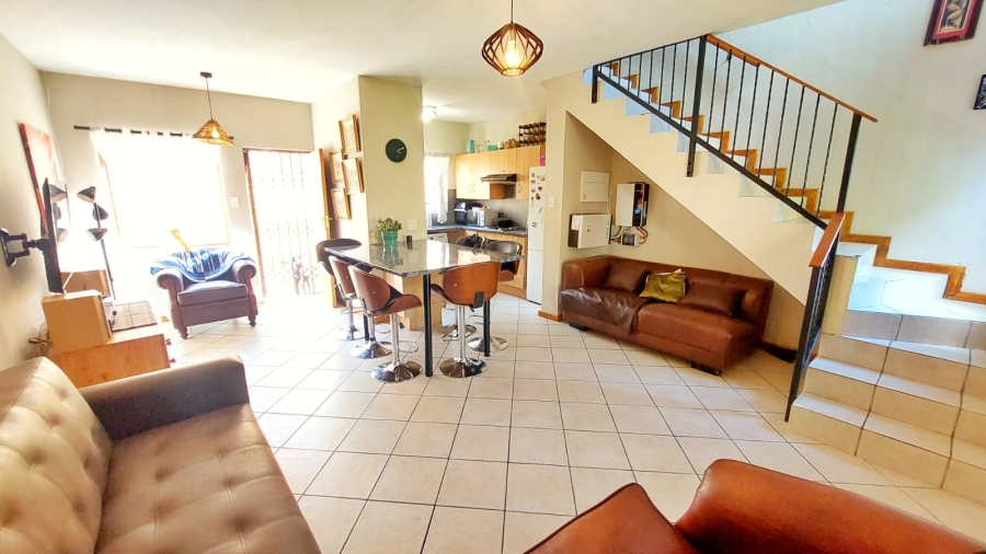 2 Bedroom Property for Sale in Noordwyk Gauteng