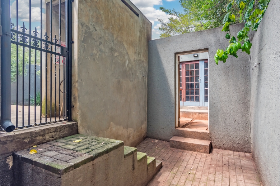 2 Bedroom Property for Sale in Melville Gauteng