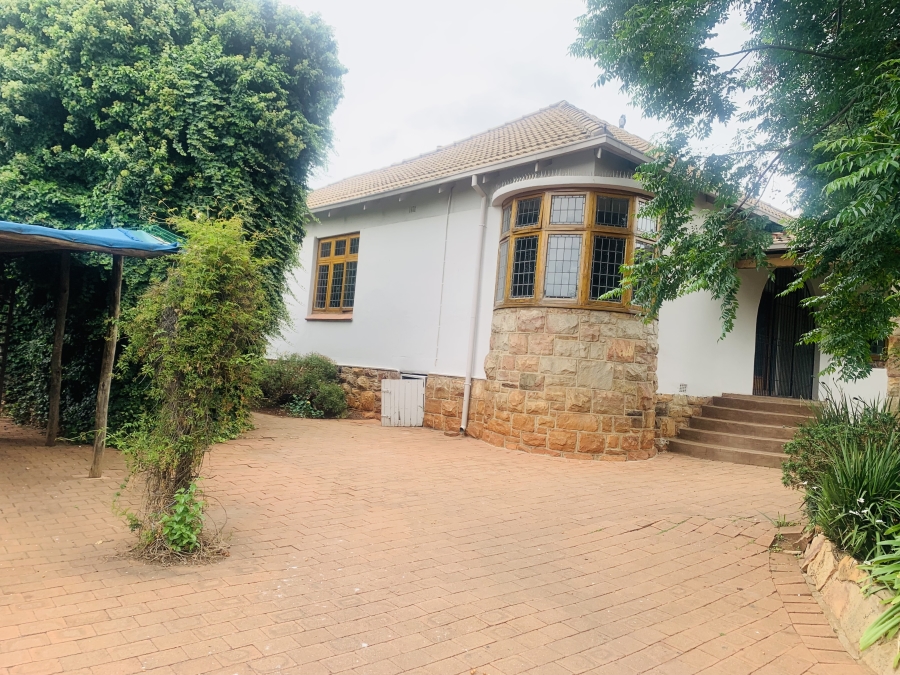 To Let 4 Bedroom Property for Rent in Kensington Gauteng