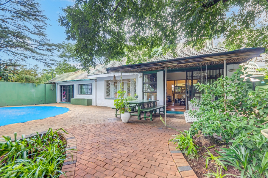 3 Bedroom Property for Sale in Bryanston Gauteng