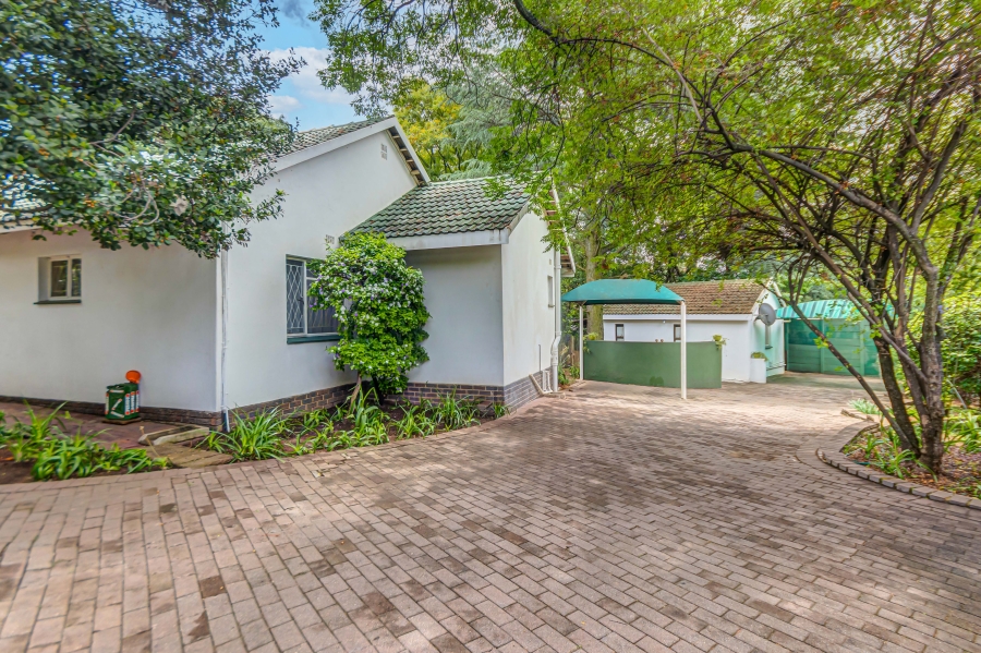 3 Bedroom Property for Sale in Bryanston Gauteng