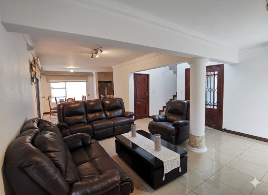 3 Bedroom Property for Sale in Bassonia Rock Gauteng