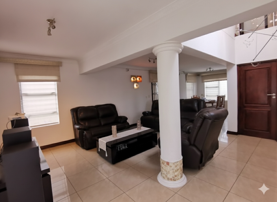 3 Bedroom Property for Sale in Bassonia Rock Gauteng