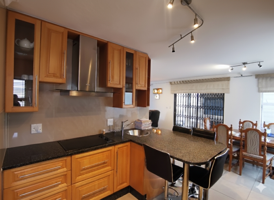 3 Bedroom Property for Sale in Bassonia Rock Gauteng