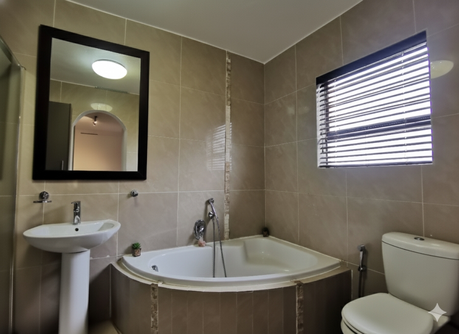 3 Bedroom Property for Sale in Bassonia Rock Gauteng