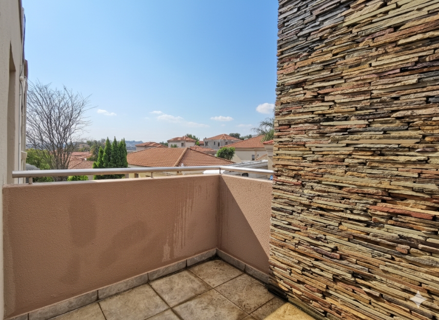 3 Bedroom Property for Sale in Bassonia Rock Gauteng