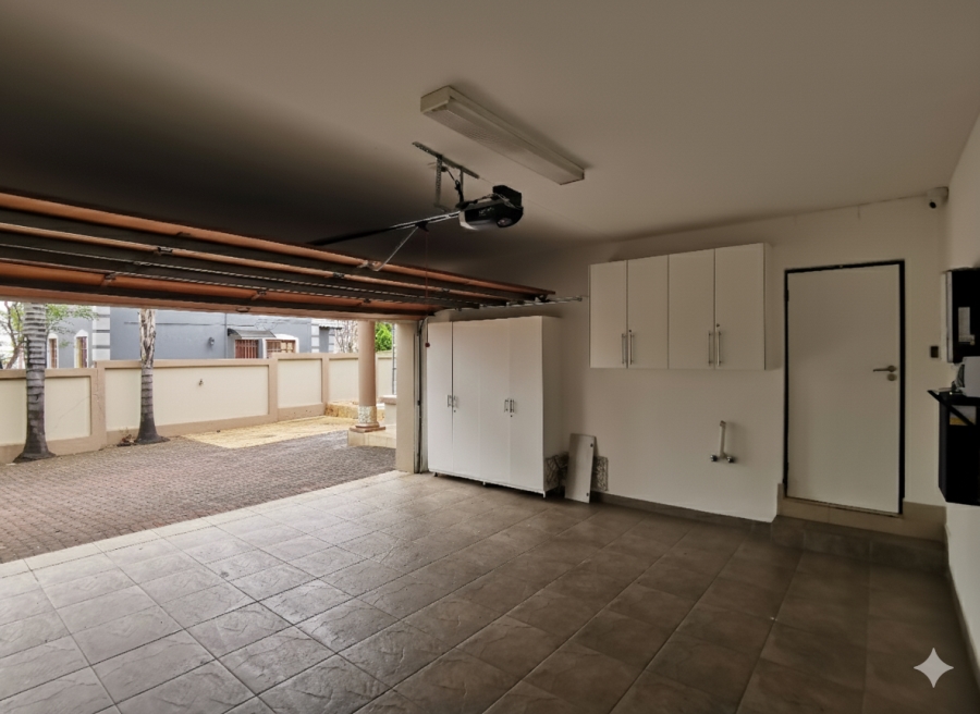 3 Bedroom Property for Sale in Bassonia Rock Gauteng