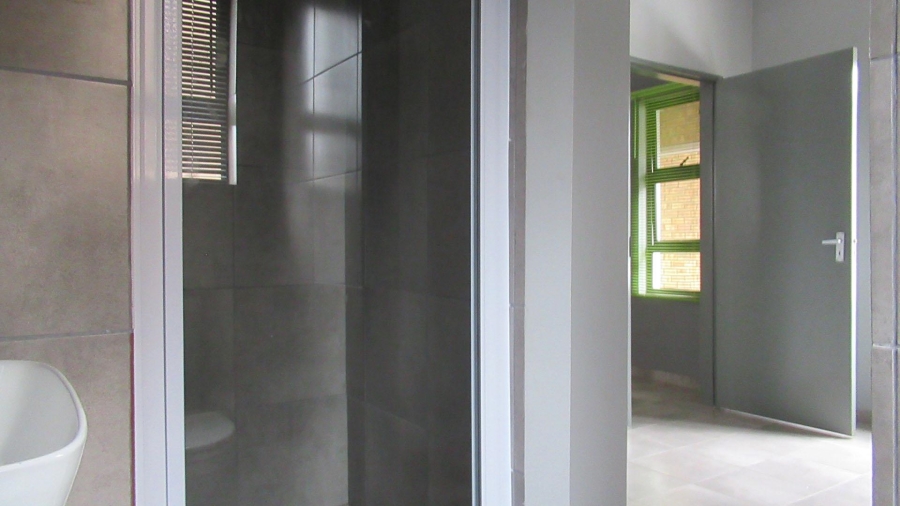 1 Bedroom Property for Sale in Groblerpark Gauteng