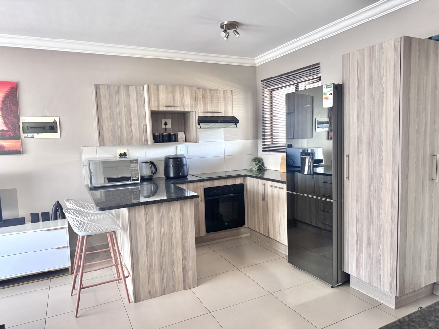 1 Bedroom Property for Sale in Chartwell Gauteng