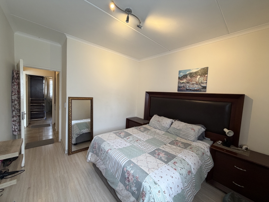 2 Bedroom Property for Sale in Barbeque Downs Gauteng