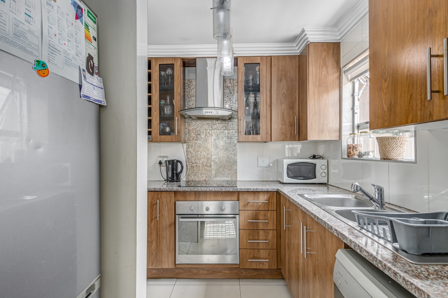 2 Bedroom Property for Sale in Sunninghill Gauteng