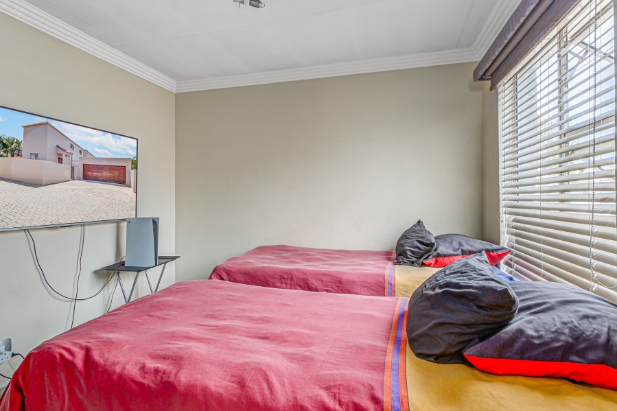 2 Bedroom Property for Sale in Sunninghill Gauteng