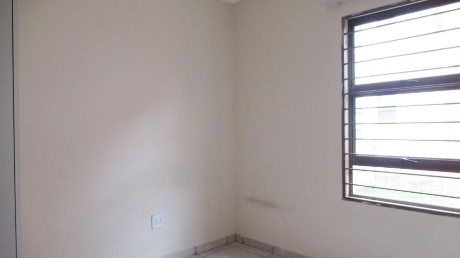 2 Bedroom Property for Sale in Groblerpark Gauteng