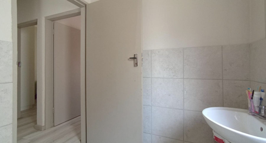 2 Bedroom Property for Sale in Eldorette Gauteng