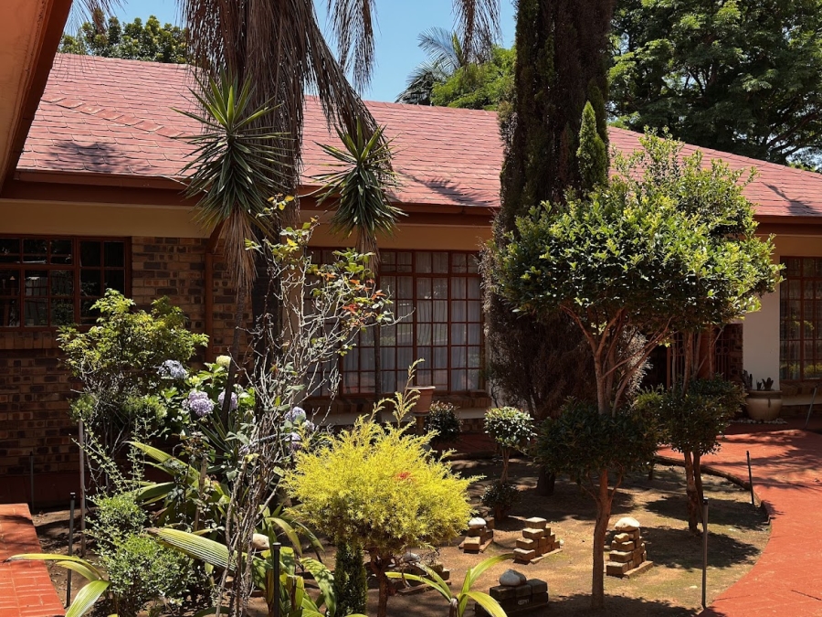 5 Bedroom Property for Sale in Ninapark Gauteng