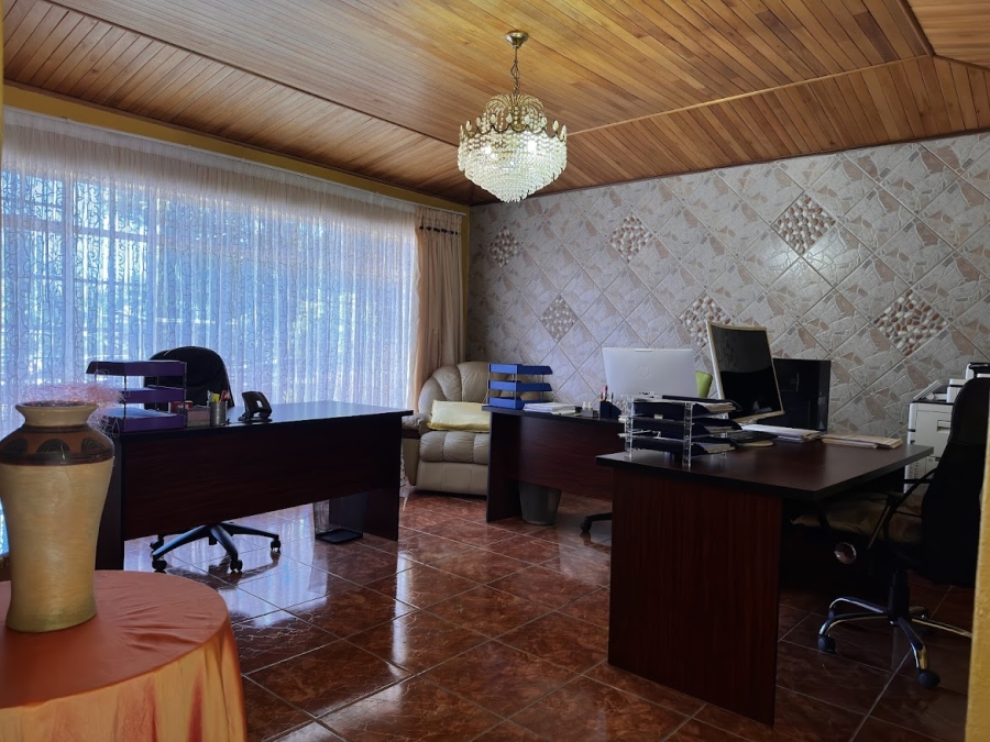 5 Bedroom Property for Sale in Ninapark Gauteng