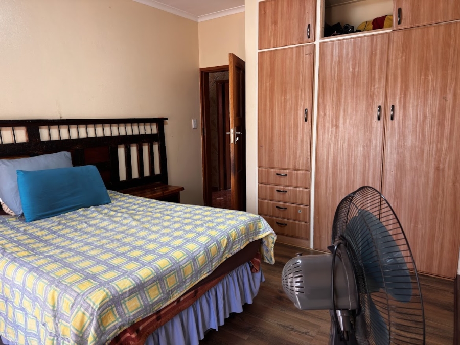 5 Bedroom Property for Sale in Ninapark Gauteng