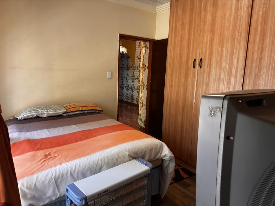 5 Bedroom Property for Sale in Ninapark Gauteng