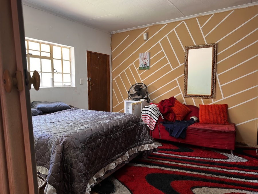 5 Bedroom Property for Sale in Ninapark Gauteng