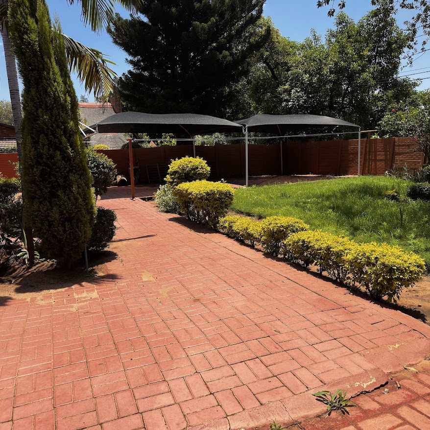 5 Bedroom Property for Sale in Ninapark Gauteng