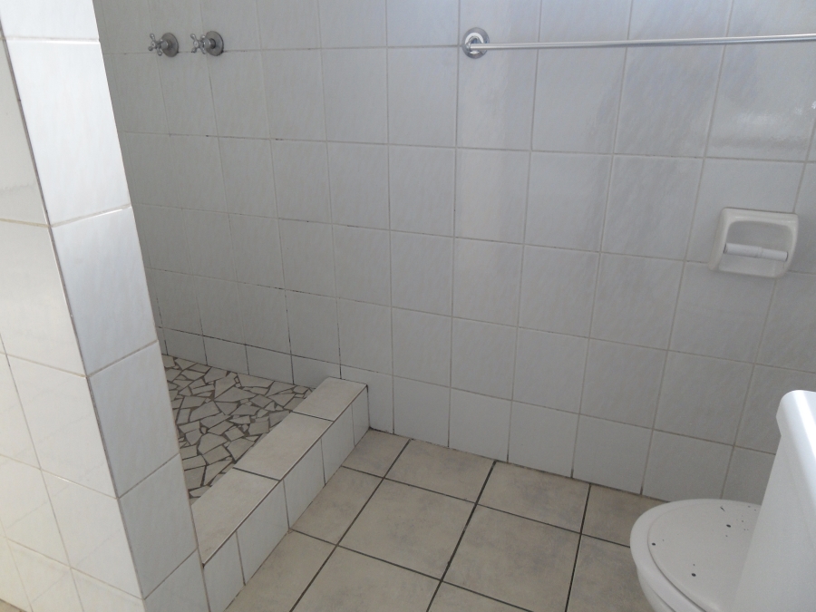To Let 1 Bedroom Property for Rent in Rembrandt Park Gauteng