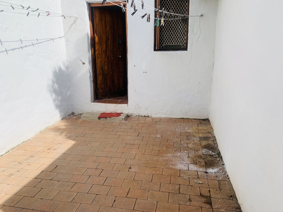 To Let 1 Bedroom Property for Rent in Kensington Gauteng
