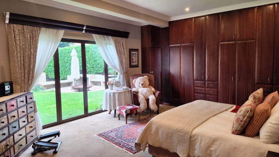 5 Bedroom Property for Sale in Eldoraigne Gauteng