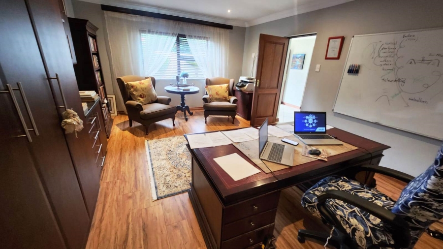 5 Bedroom Property for Sale in Eldoraigne Gauteng