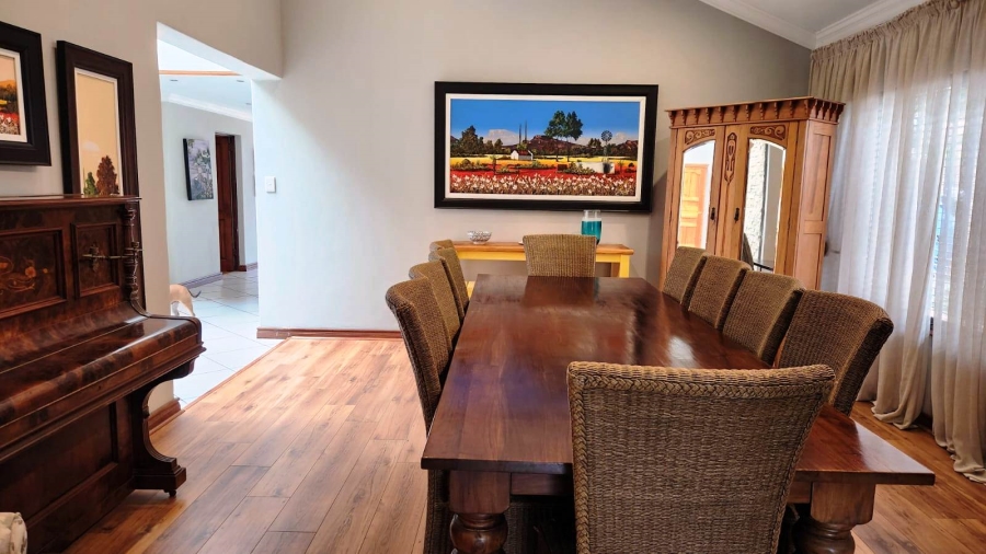 5 Bedroom Property for Sale in Eldoraigne Gauteng