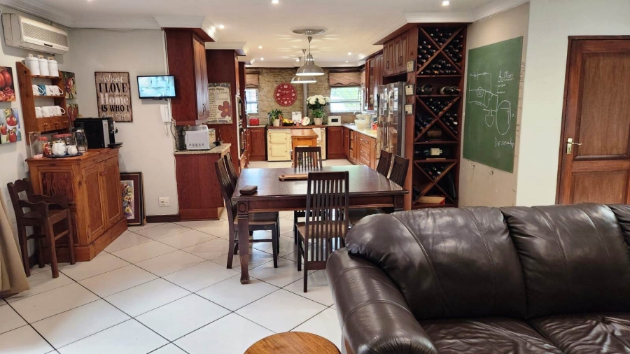5 Bedroom Property for Sale in Eldoraigne Gauteng