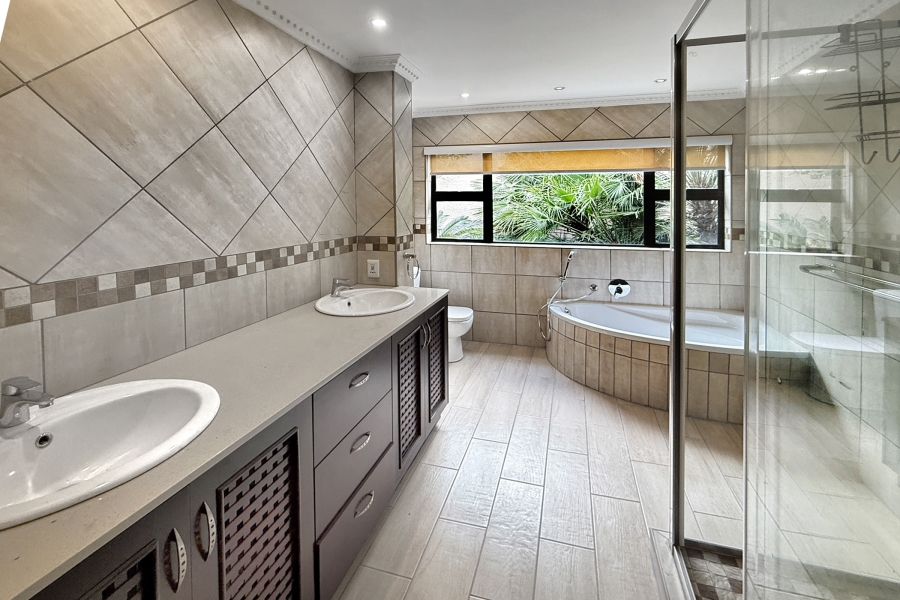 3 Bedroom Property for Sale in Bryanston Gauteng