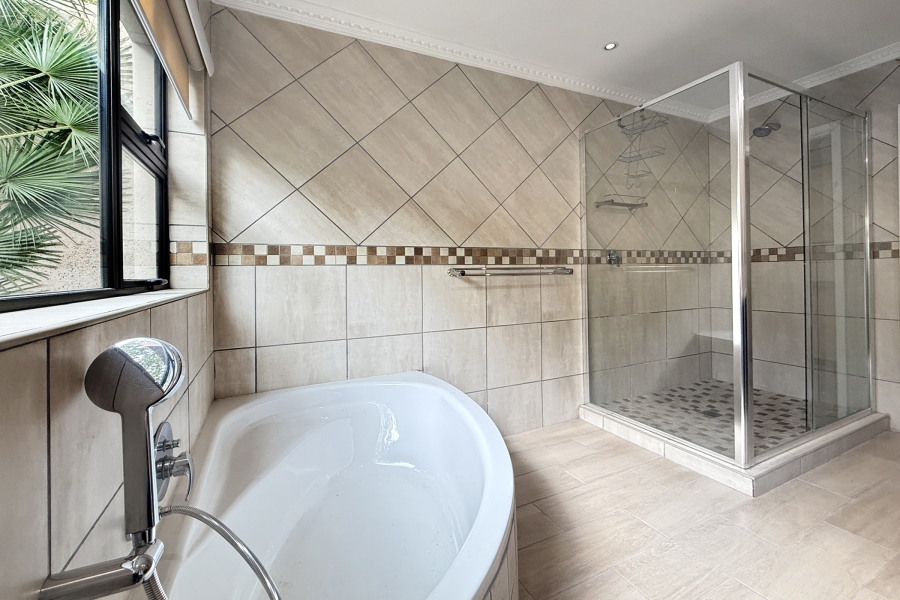 3 Bedroom Property for Sale in Bryanston Gauteng