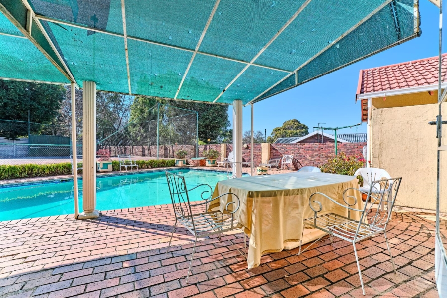 To Let 4 Bedroom Property for Rent in Paulshof Gauteng