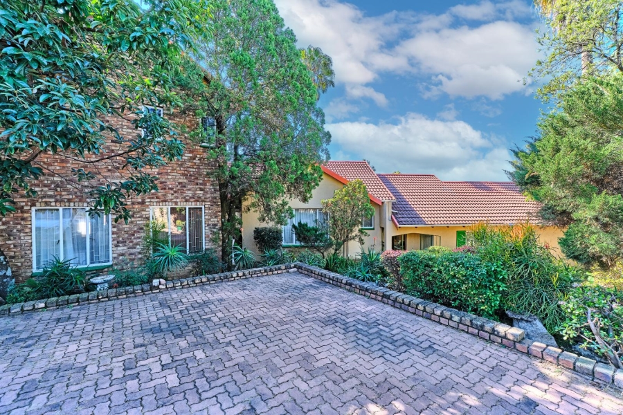 To Let 4 Bedroom Property for Rent in Paulshof Gauteng