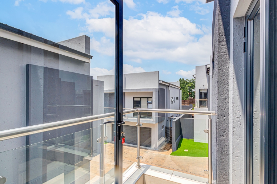 4 Bedroom Property for Sale in Bryanston Gauteng