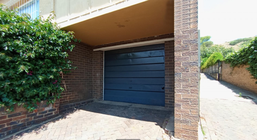 3 Bedroom Property for Sale in Florida North Gauteng