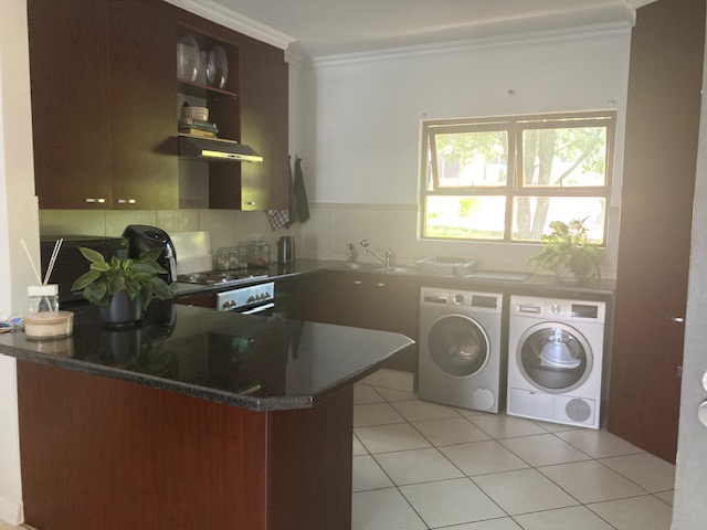 To Let 2 Bedroom Property for Rent in Craighall Gauteng