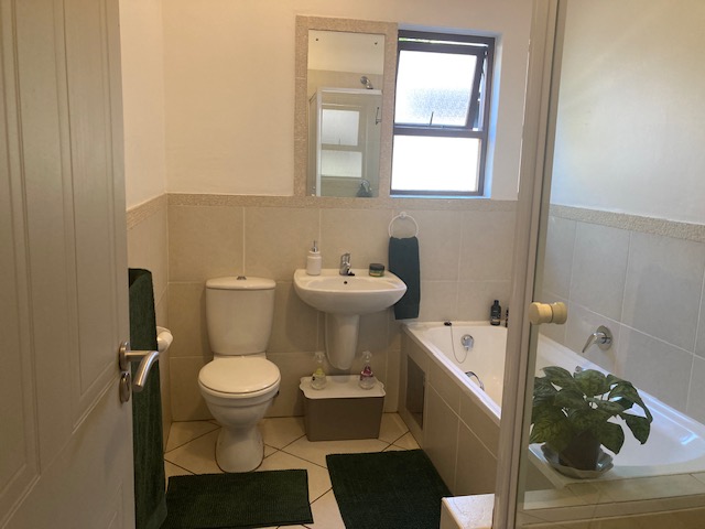 To Let 2 Bedroom Property for Rent in Craighall Gauteng