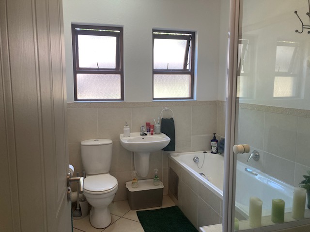 To Let 2 Bedroom Property for Rent in Craighall Gauteng