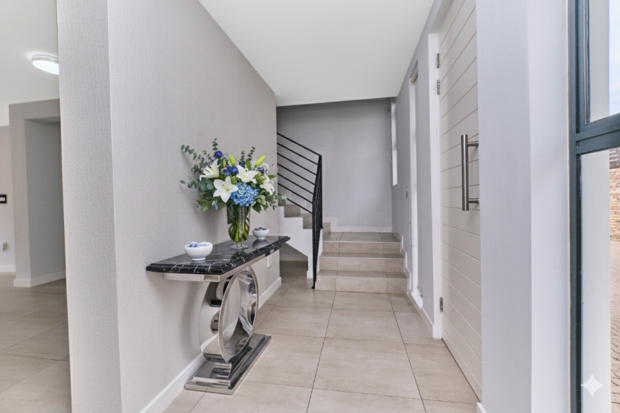 3 Bedroom Property for Sale in Amorosa Gauteng